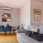 Breath-taking River & View Stunning 3 Bedrooms & 3 Bathrooms With Ac Alfama Castle District 1st Floor Apartamento *