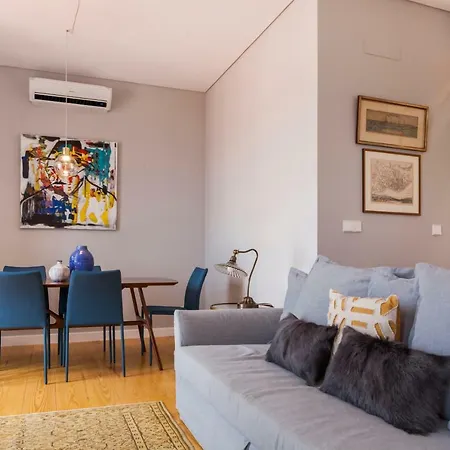 Breath-taking River & View Stunning 3 Bedrooms & 3 Bathrooms With Ac Alfama Castle District 1st Floor Apartmán *