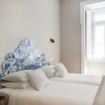 Breath-taking River & View Stunning 3 Bedrooms & 3 Bathrooms With Ac Alfama Castle District 1st Floor Lisboa