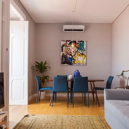 Breath-taking River & View Stunning 3 Bedrooms & 3 Bathrooms With Ac Alfama Castle District 1st Floor Apartamento *